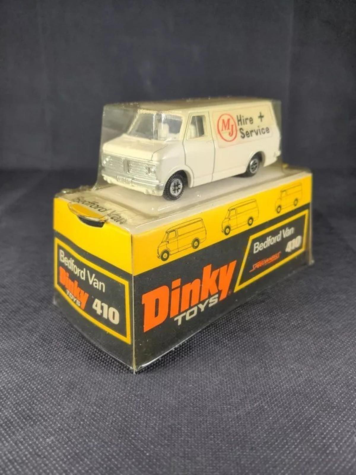 Dinkiy Toys Speedwheels 410 Diecast Model Bedford Van